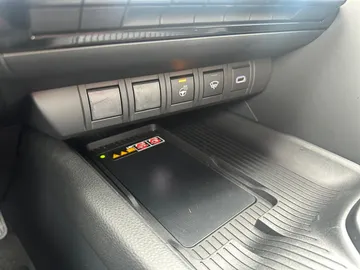 Car image 29