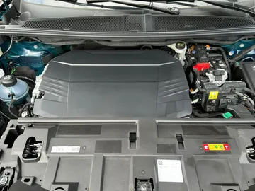 Car image 33