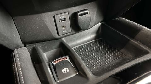 Car image 31