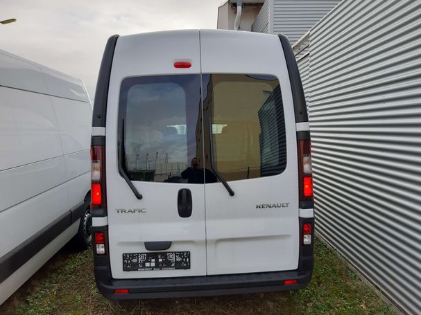 Renault Trafic dCi 150 110 kW image number 3