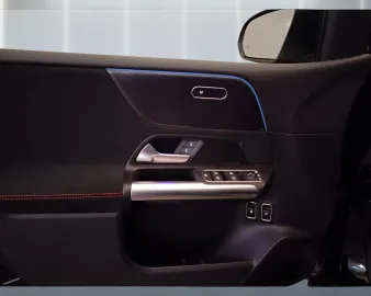 Car image 30