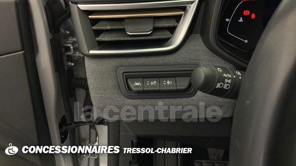 Renault Clio TCe 90 66 kW image number 9