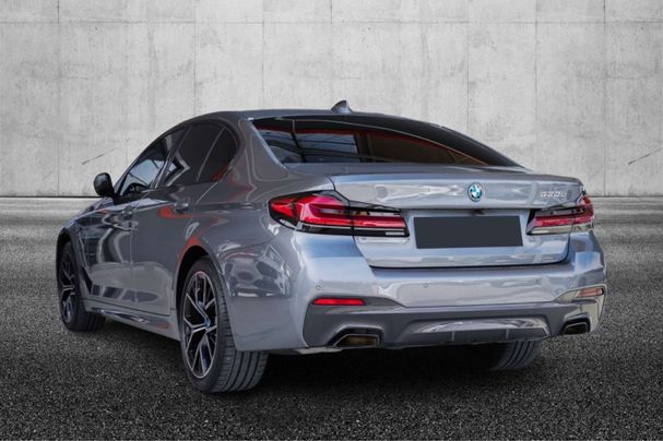 BMW 530 e 215 kW image number 4