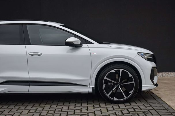 Audi Q4 50 quattro e-tron S-line 220 kW image number 5