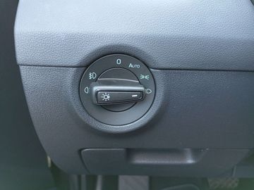 Car image 36