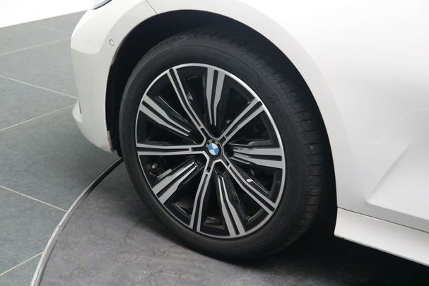 BMW 318i M Sport 115 kW image number 6