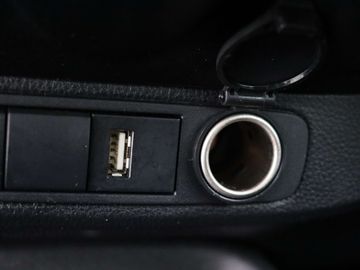 Car image 31