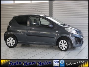 Car image 26