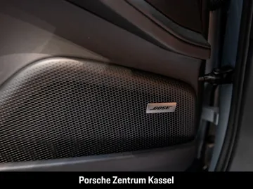 Car image 34