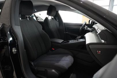 Car image 41