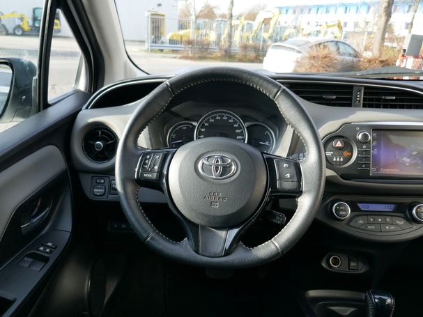 Toyota Yaris 1.5 Hybrid 74 kW image number 14