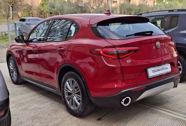 Alfa Romeo Stelvio 2.2 Q4 140 kW image number 5