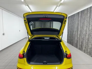 Car image 37