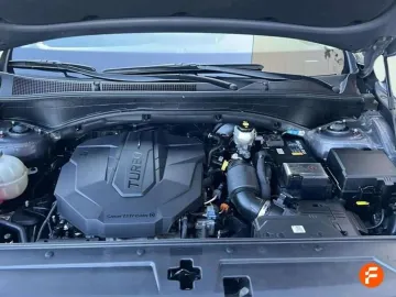 Car image 30