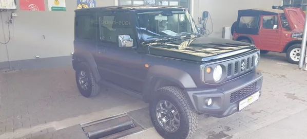 Car image 3