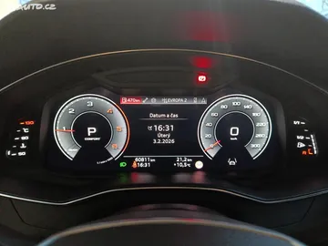 Car image 27