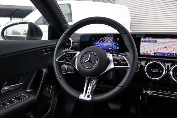 Mercedes-Benz CLA 180 100 kW image number 23