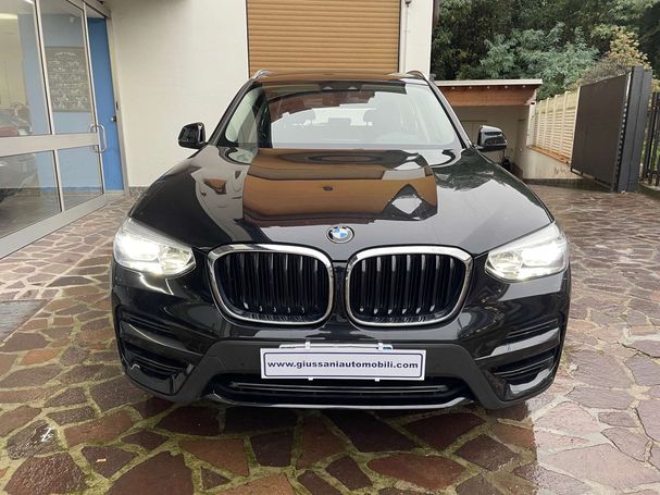 BMW X3 xDrive20d Advantage 140 kW image number 2