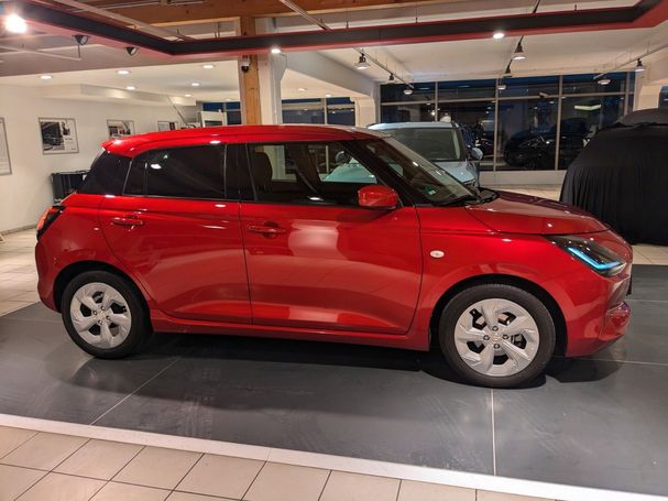 Suzuki Swift 1.2 Dualjet Hybrid Comfort 61 kW image number 9