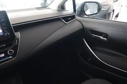 Car image 37
