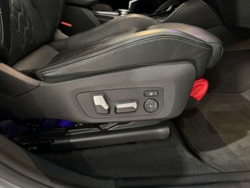 Car image 36