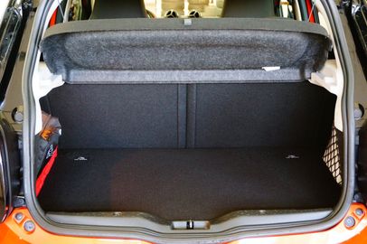 Car image 36