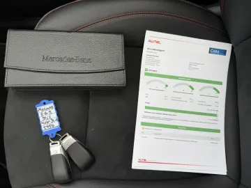Car image 30