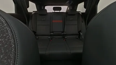 Car image 24