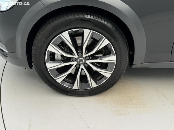 Volvo V90 Cross Country AWD B4 145 kW image number 42