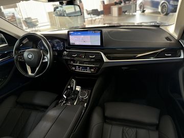 Car image 35