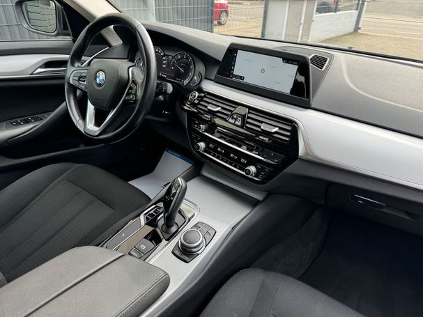 BMW 520i Touring 135 kW image number 29