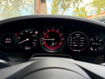 Car image 35