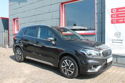 Car image 2