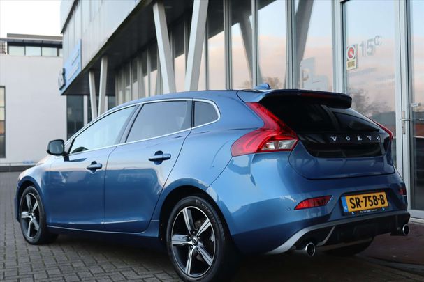 Volvo V40 T4 140 kW image number 43