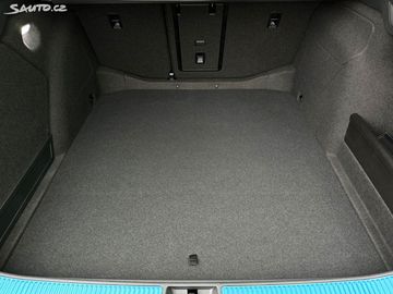 Car image 37