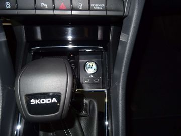 Car image 33