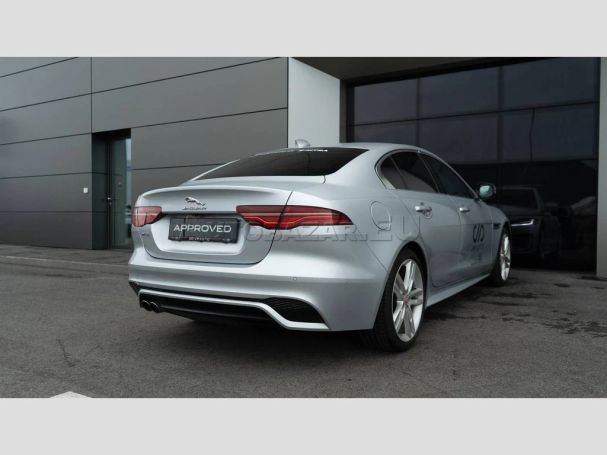 Jaguar XE AWD SE 132 kW image number 2