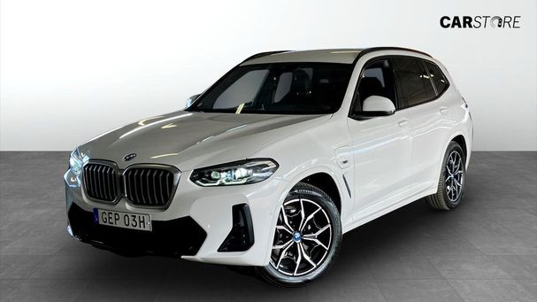 BMW X3 xDrive30e 215 kW image number 1