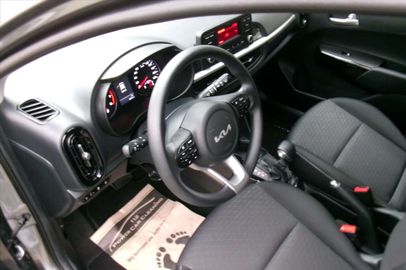 Car image 25