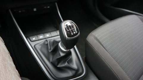 Car image 20