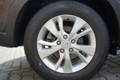 Car image 34