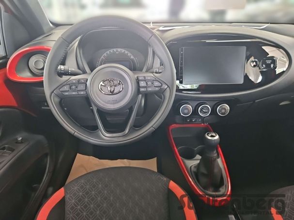 Toyota Aygo X 1.0 VVT-i 53 kW image number 14