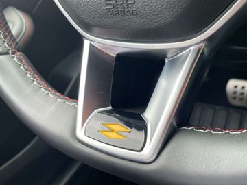 Car image 38