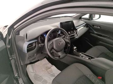 Car image 10