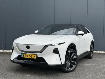Car image 29