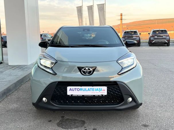 Toyota Aygo X 53 kW image number 5