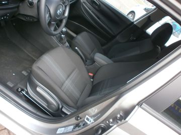 Car image 21