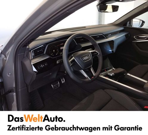 Audi Q8 55 quattro e-tron Advanced 250 kW image number 7