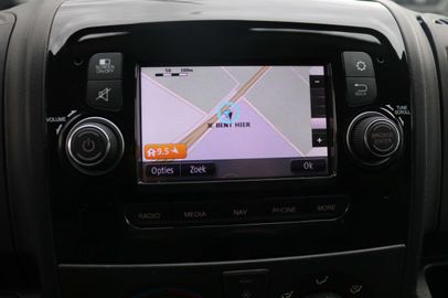 Car image 32