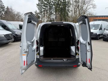 Car image 35